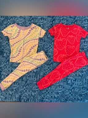 Old Navy Girls Pajama Set - Red Strawberry & Pastel Heart Prints
